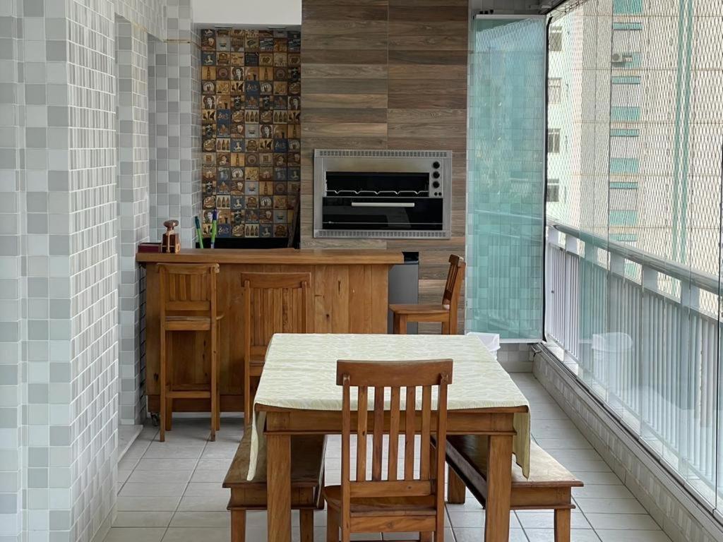 Lindo Apartamento A 50 Metros Da Praia Guaruja Luaran gambar